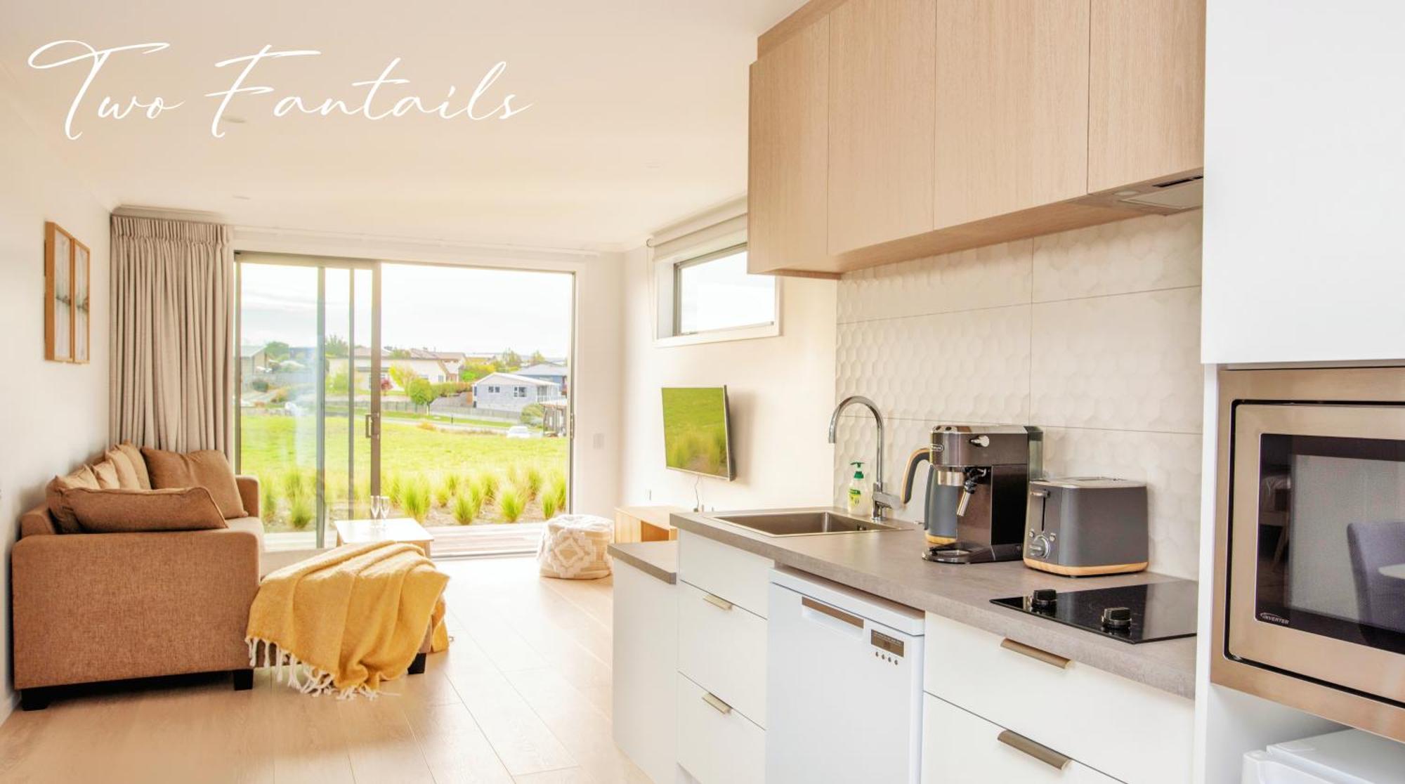 Two Fantails - Mountain Views Villa Lake Tekapo Exterior photo